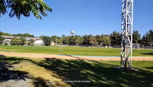زمین چمن فوتبال