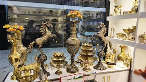 گالری برنز آتا