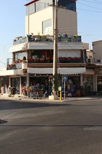 فروشگاه ابزار آلات شاهین