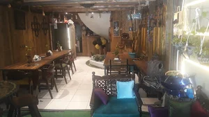 کافی شاپ بلک