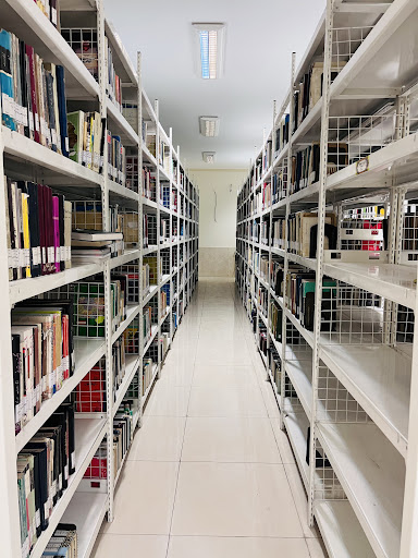 كتابخانه عمومي تربيت
