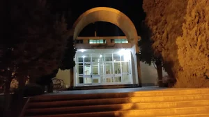 مجموعه ورزشی سلمان فارسی دانشگاه دامغان