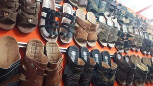 صندل طبی مجلسی سامان