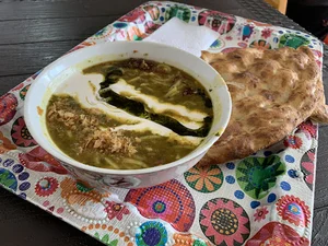 آش و حلیم سرای حاج یداله و پسران
