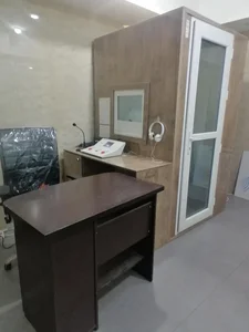 دکتر علیرضا منصوری