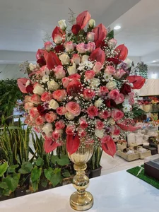 چتر گل (بازار مرکزی گل بروجرد)