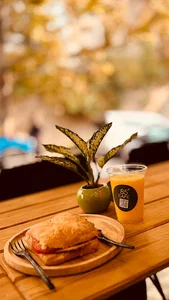 85 Darajeh Cafe