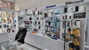 آرش فون