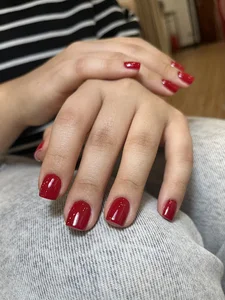 کاشت ناخن پانیذ اکباتانی (نارمک)