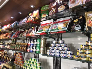 انبار بزرگ نور مواد غذايي
