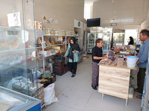 لبنیات و محصولات محلی