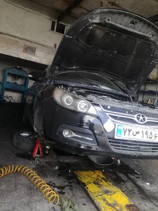 تعمیرگاه زیرو بندسازی وهیدرولیک فرمان اصفهان تکنیک