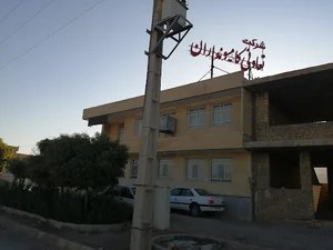 شرکت باربری تعاونی کامیونداران مهریز