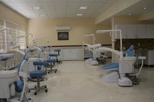 کلینیک دندانپزشکی دکتر ترکاشوند