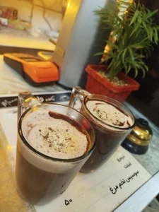 کافه وایت 2