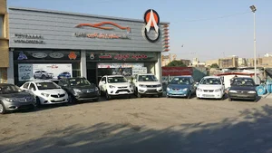 مجموعه خودرویی هشت