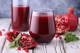 خواص آب انار برای رقیق شدن خون و سدی مقاوم در مقابل غلظت خون - شرکت نگین  شهد شهران