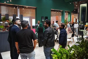 آسانسور آرنیک 4