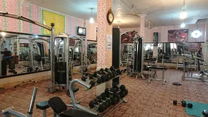 باشگاه پرورش اندام آسنا