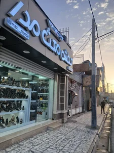 فروشگاه کفش مکث مدا 3