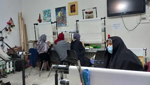 آموزش قالیبافی میلاد پاساژ امام حسن مجتبی (ع) آموزش قالیبافی