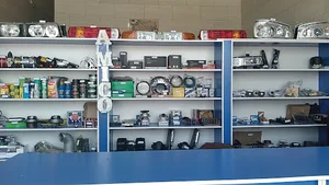 فروشگاه چین یدک مرکزی حیدرزاده