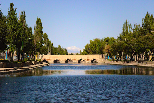 پل تاریخی یعقوبیه