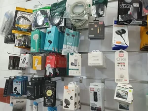 خدمات موبایل و کامپیوتر رایا 5