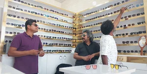 عینک آس