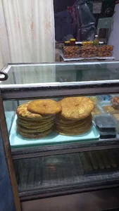 نان و گرده فروشی سنتی | Traditional Boushehri Bakery