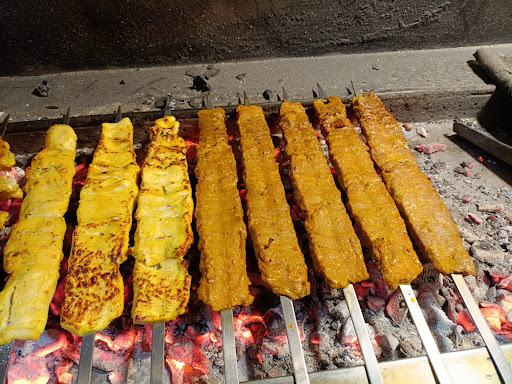 نان داغ کباب داغ نمونه