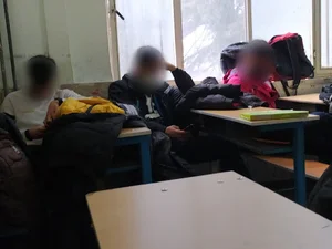 هنرستان انقلاب