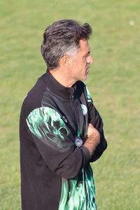 مربی فوتبال