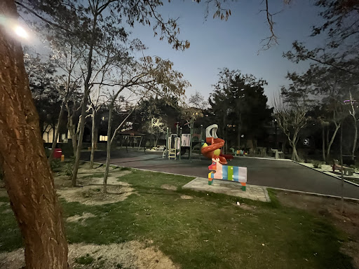 زمین بازی فدک