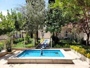 مدرسه علمیه صاحب الامر صلوات الله علیه