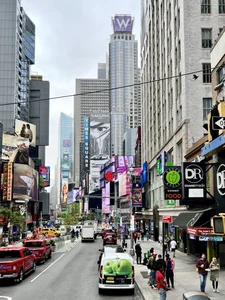 The Quintessential Guide to Visiting New York City - JourneyHere.Travel