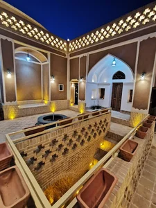اقامتگاه بومگردی ماه و ماهی