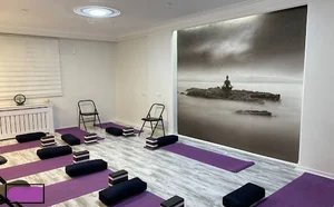 YOGA CENTER-KASHAN مرکز یوگای کاشان