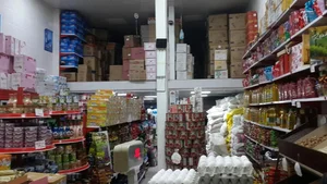 فروشگاه بزرگ ارزان محله اکبر 2