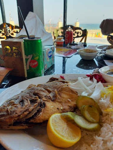 رستوران و فست فود گلدن فود قشم