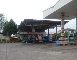 جایگاه بنزین و CNG کادوس