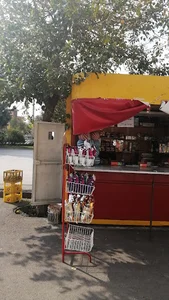 دکه تنقلاتی و دخانیات زارع