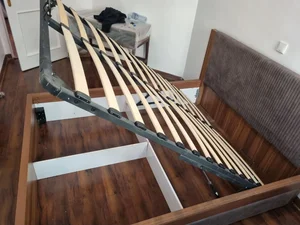 نصب و تعمیر تخت خواب در دکتر هوشیار 4