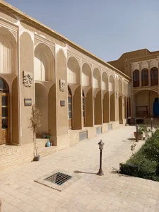 خانه حیرانی