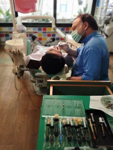مطب دندانپزشک دکتر فرزاد ذوالفقاری