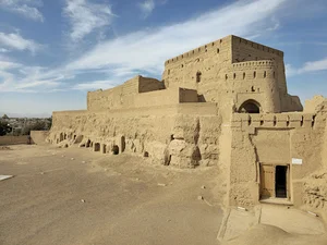 نارین‌ قلعه