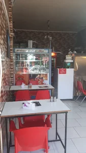 دنر پیتزا ساندویچ نشاط
