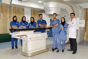 مطب دکتر رحیم اصغری فوق تخصص خون وسرطان بالغین وپیوند مغز استخوان