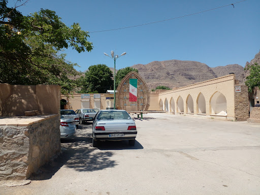 آب انبار فخر آباد مهریز