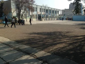 هنرستان کار و دانش رهبر انقلاب